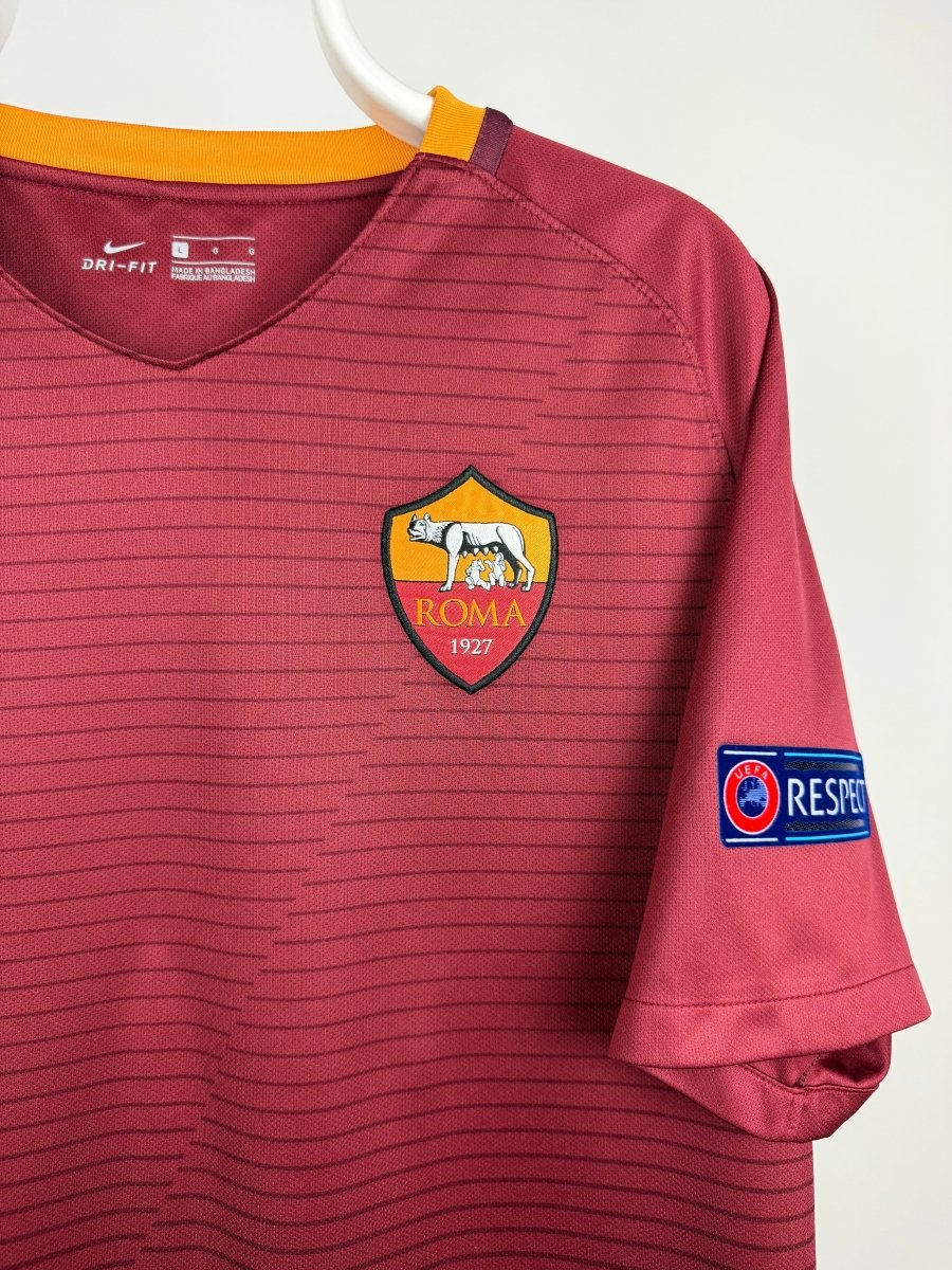 Francesco Totti - Roma 2016/17 home shirt ๐ฎ๐น