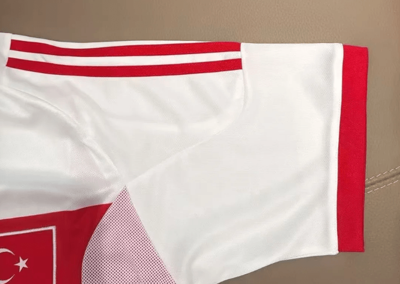 Türkiye 2002 Away Jersey - Retro Version