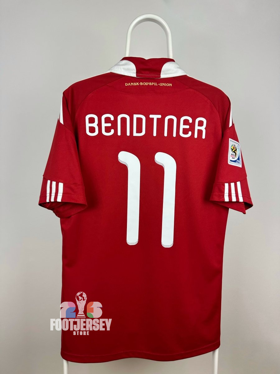 Nicklas Bendtner - Denmark 2010 home shirt 🇩🇰