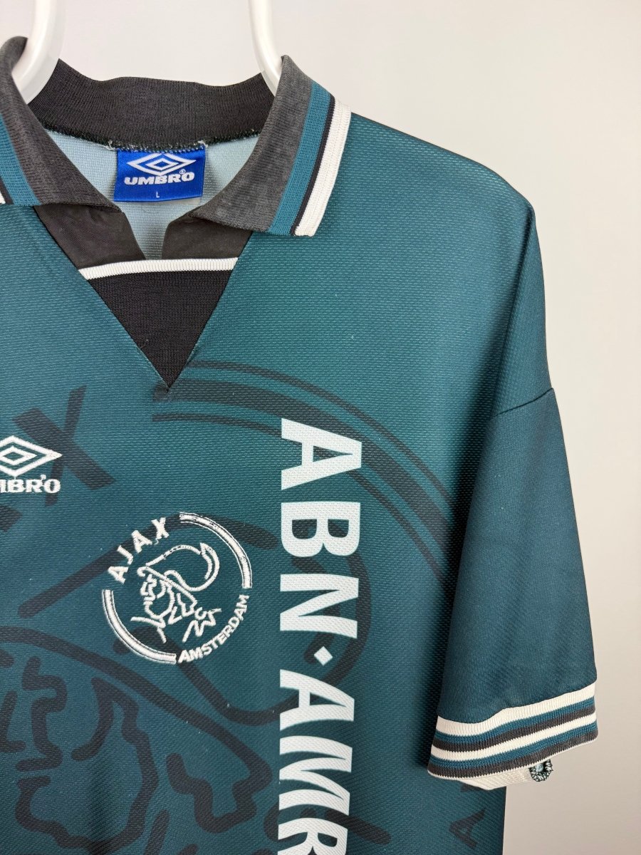 Patrick Kluivert - Ajax 1995/96 away shirt 🇳🇱